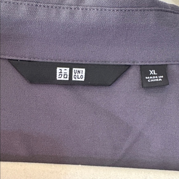 Women’s dark grey dress shirt size XL - Picture 3 of 5